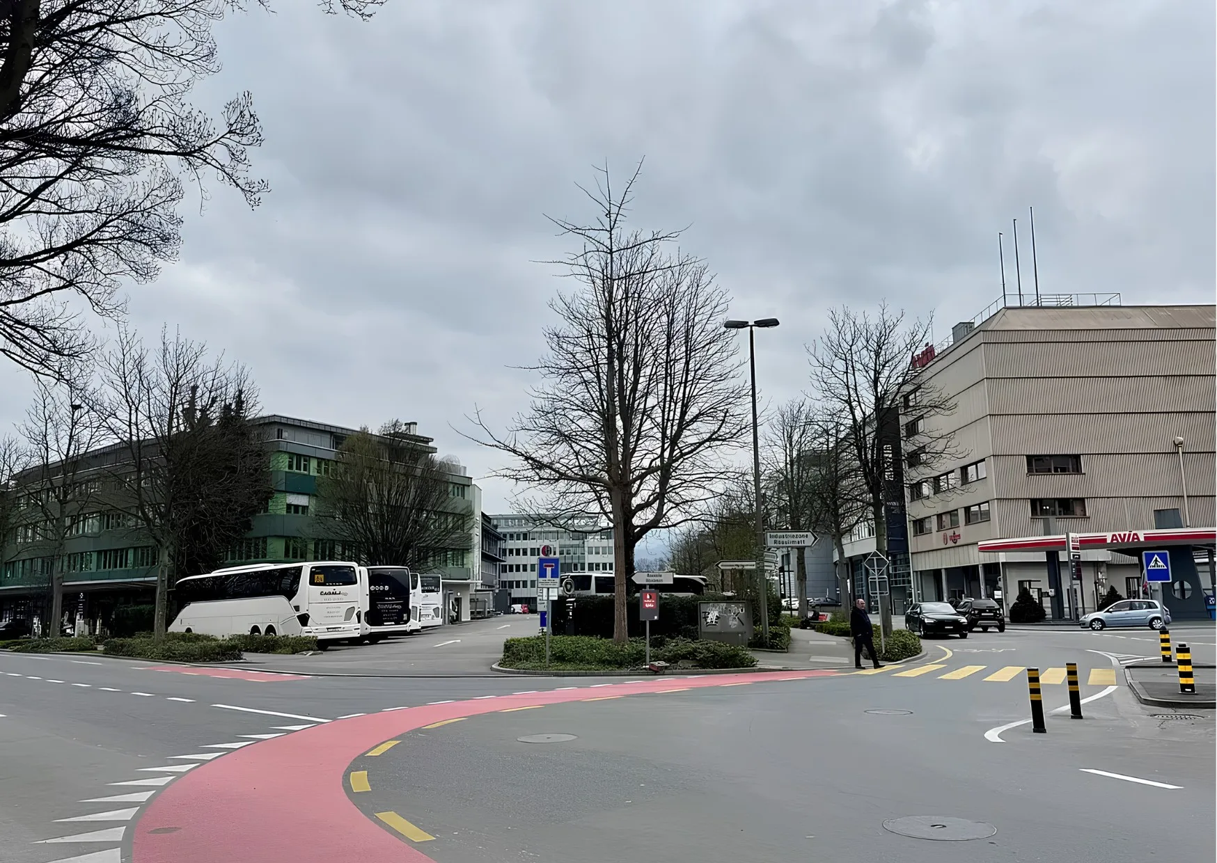 Meeting point — Tourist Bus Parking Landenberg, Alpenquai, 6005 Luzern, Switzerland